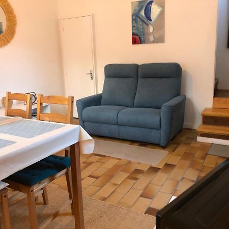 Petite Maison Avec Terrasse Jurancon Exterior photo