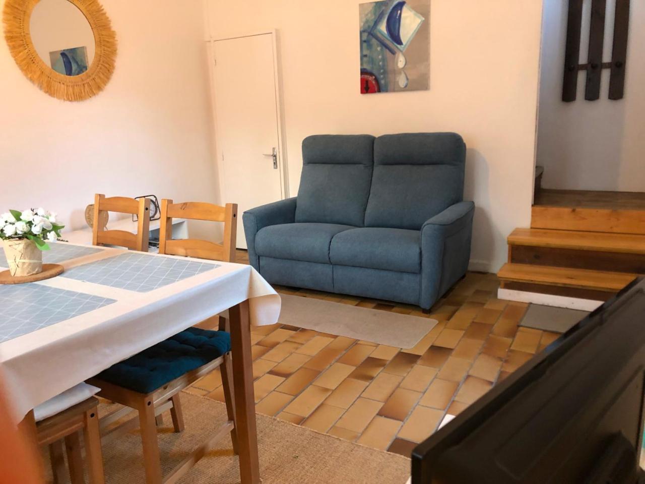Petite Maison Avec Terrasse Jurancon Exterior photo